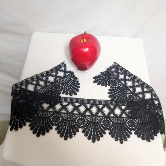 no brand Other - Black Lace and Apple Accent Pieces Decorations Costume Supply Sewing